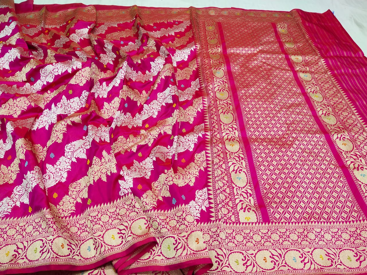 Bridal premium handwoven kadwa Rupa zari saree - Saffronfashionindia