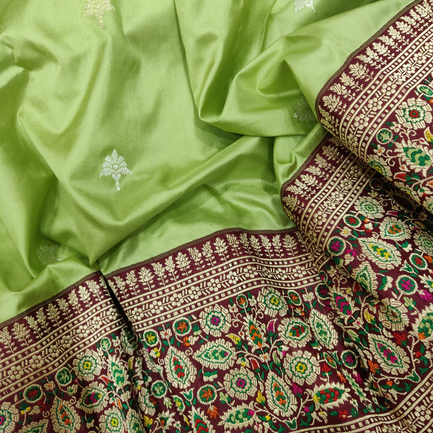 Vintage Banarsi Katan silk saree - Saffronfashionindia