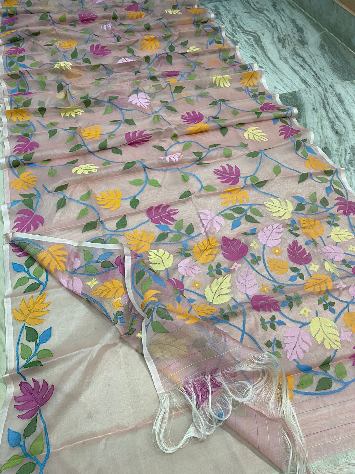 Divita tantuj handwoven jamdani saree - Saffronfashionindia
