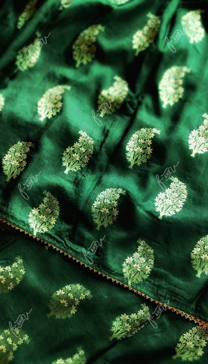 Munga floral crepe sarees - Saffronfashionindia