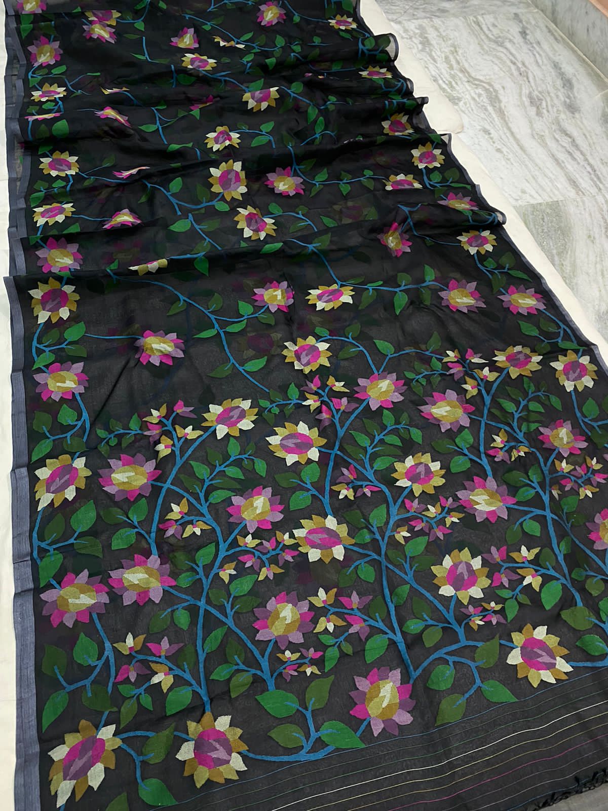 Wanisha muslin tantuj jamdani sari - Saffronfashionindia