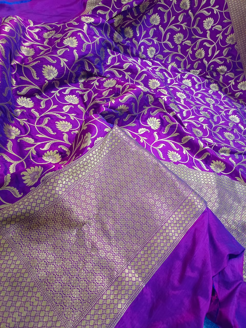 Katan Banarsi dupatta - Saffronfashionindia