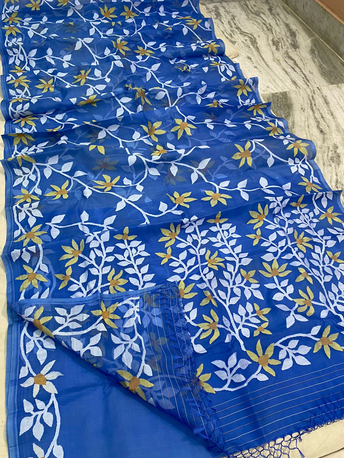 Royal blue tantuj jamdani saree - Saffronfashionindia