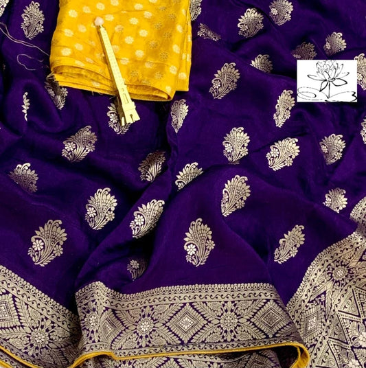 Wingly moonga crepe saree/Indian saree - Saffronfashionindia