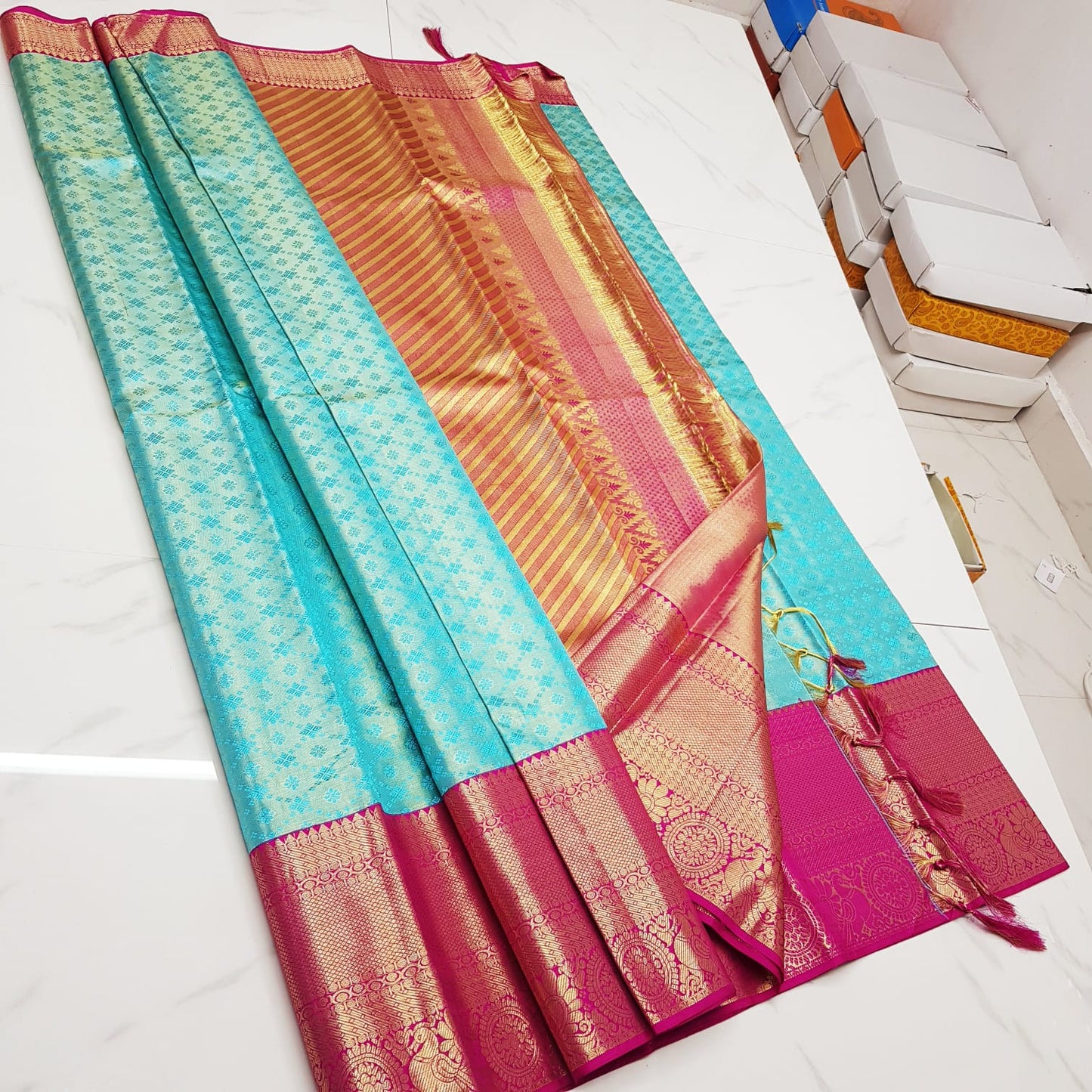 Pure silk Kanchipuram saree - Saffronfashionindia