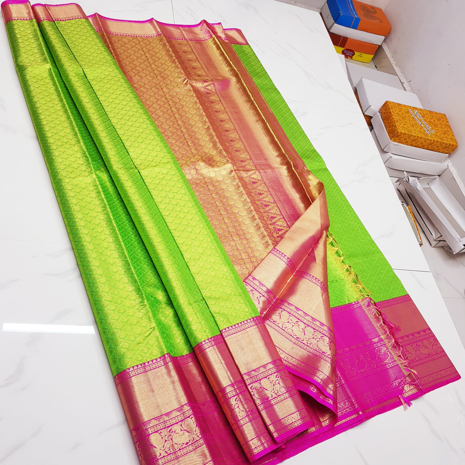 Pure silk Kanchipuram saree - Saffronfashionindia