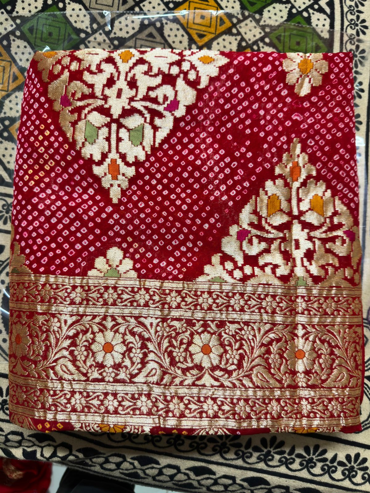 Pure Banarsi Meenakari saree - Saffronfashionindia