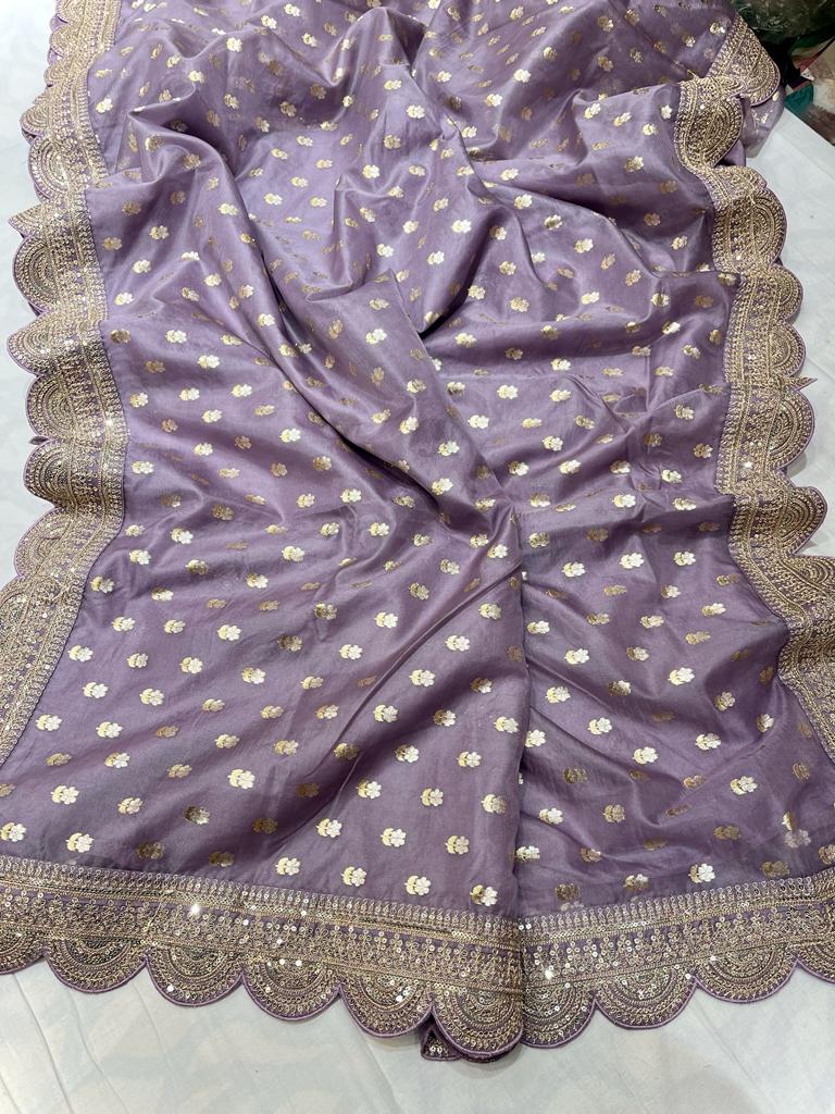 Scalloped weaving beautiful saree - Saffronfashionindia