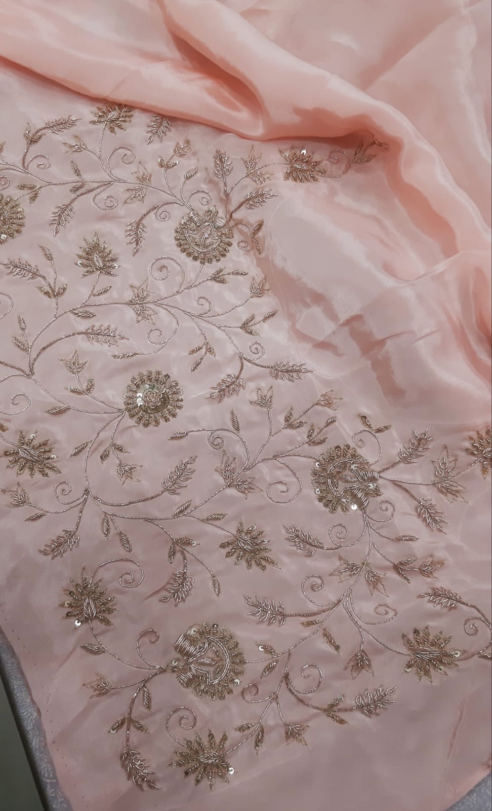 Kareena inspired beautiful saree - Saffronfashionindia