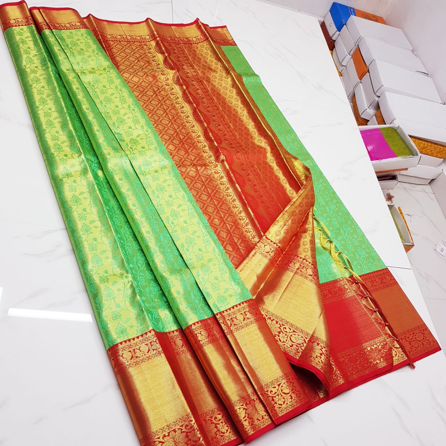 Pure silk Kanchipuram saree - Saffronfashionindia
