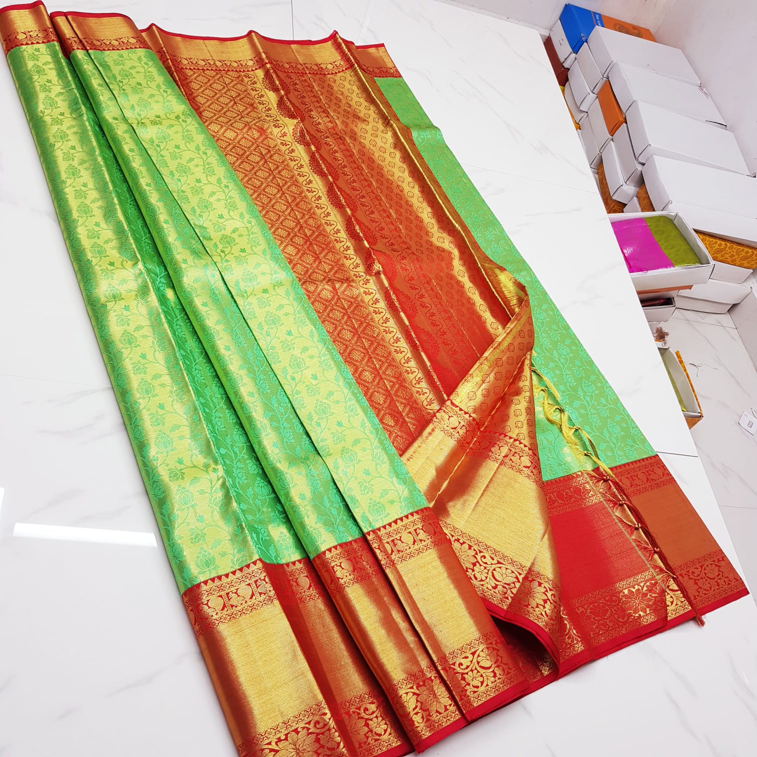 Pure silk Kanchipuram saree - Saffronfashionindia