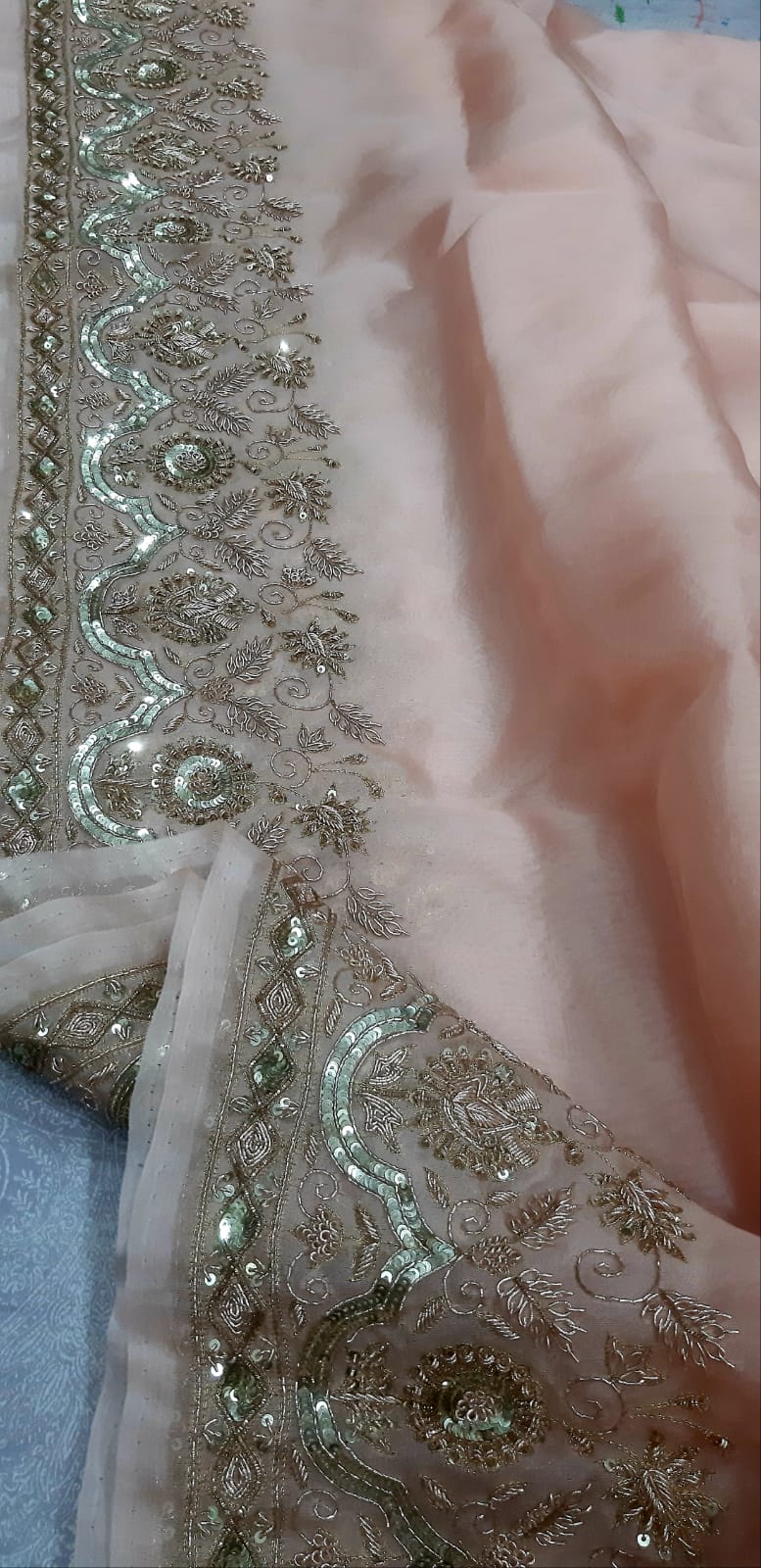 Kareena inspired beautiful saree - Saffronfashionindia