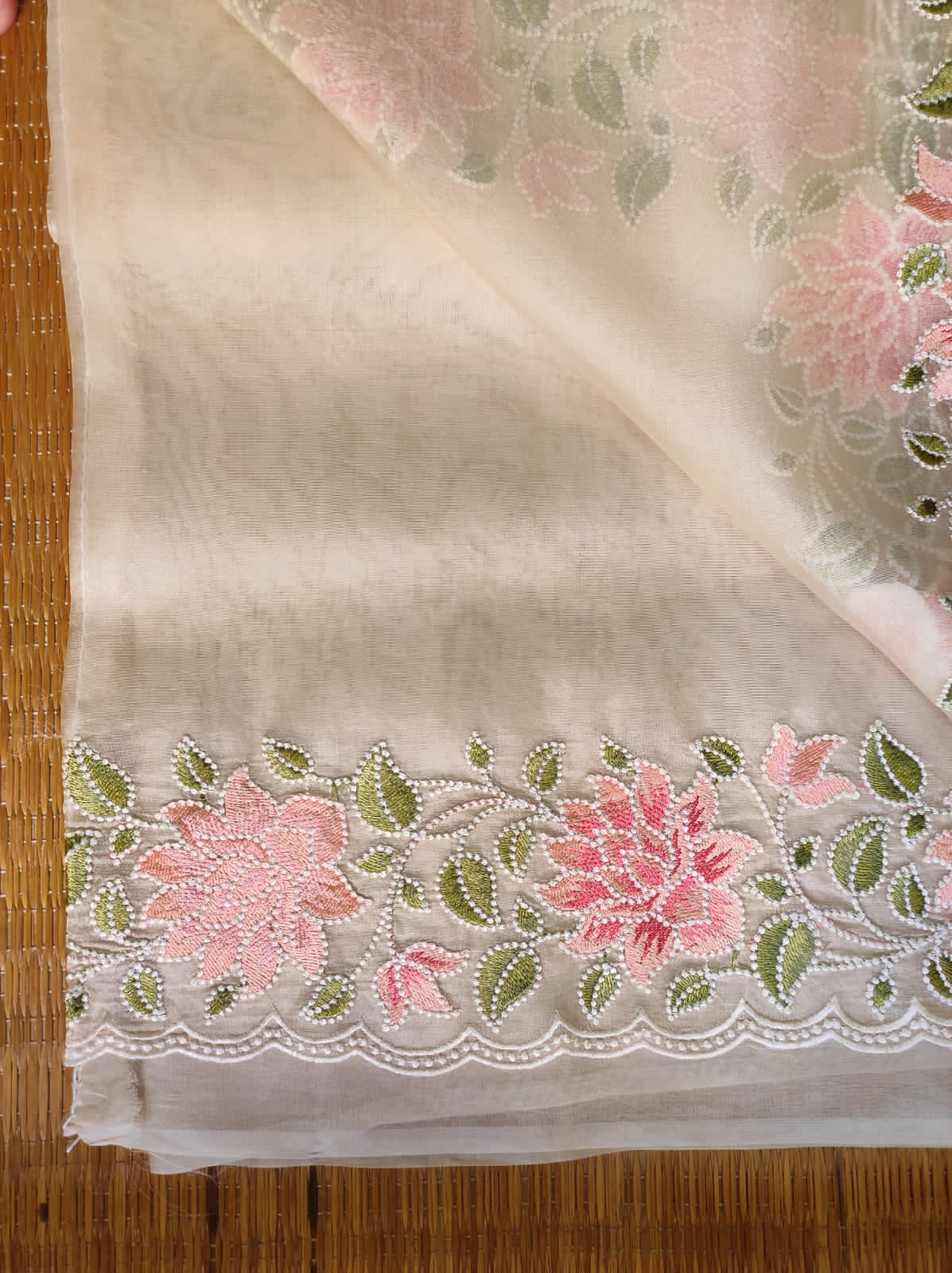 Hanisha organza silk saree - Saffronfashionindia
