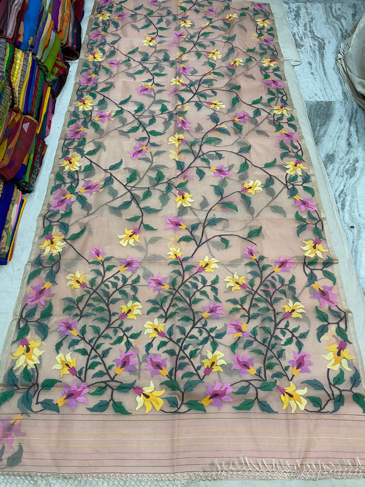 Khushnama tantuj jamdani saree - Saffronfashionindia