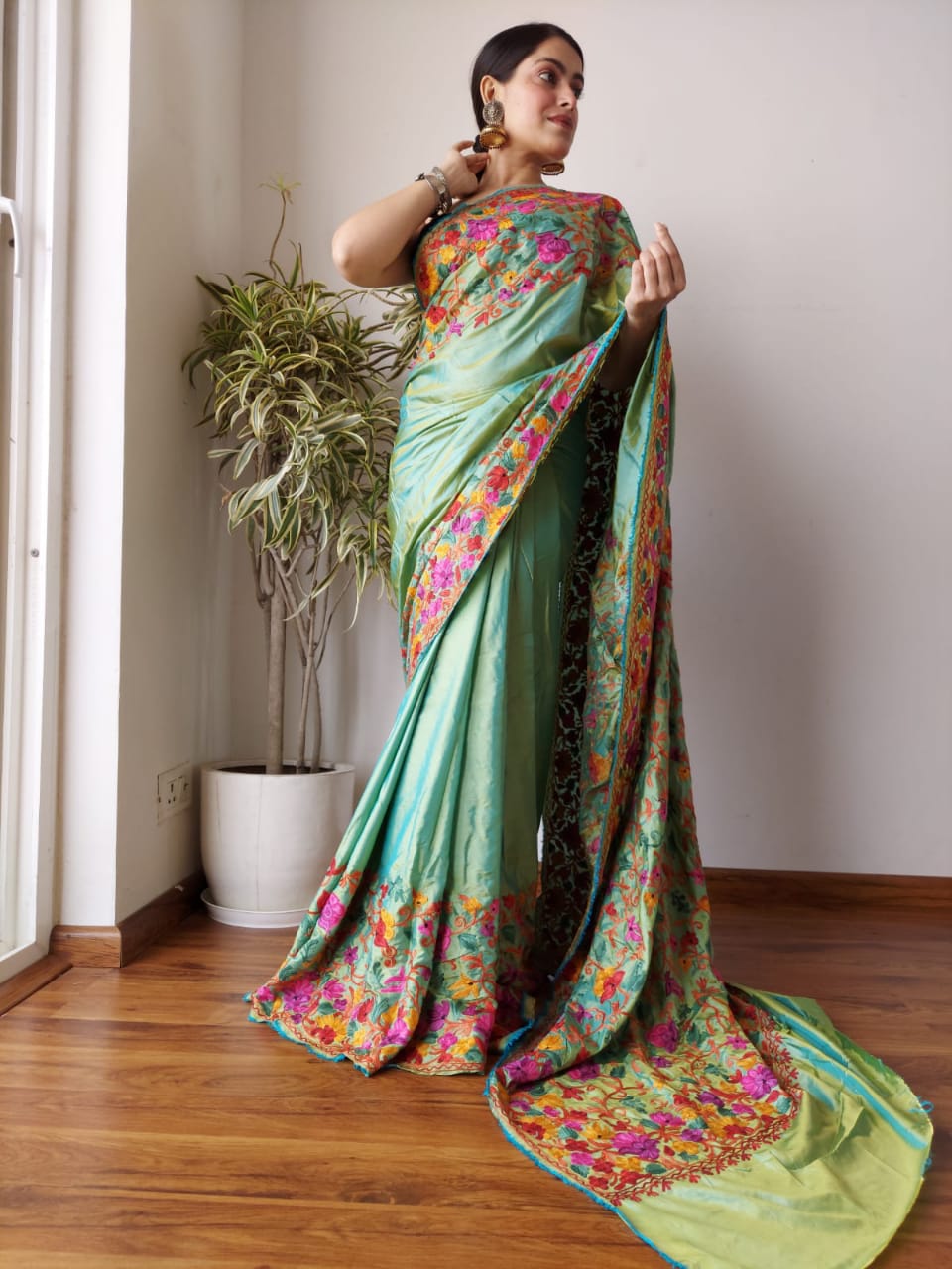 Pinata Embroideredsaree/saree/sari - Saffronfashionindia