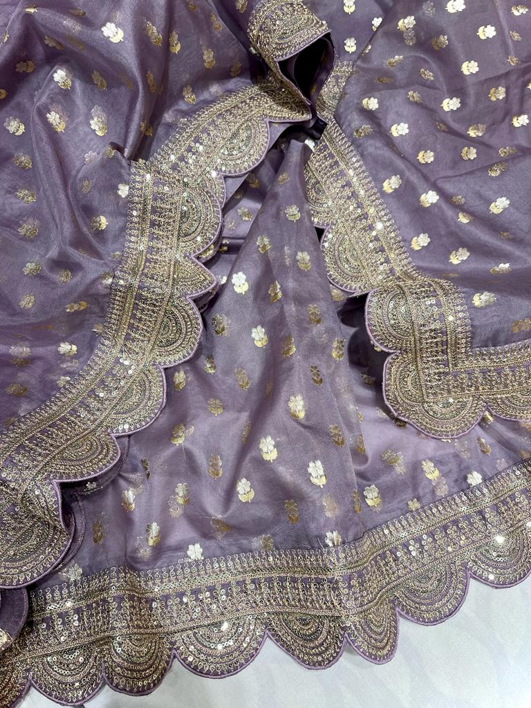 Scalloped weaving beautiful saree - Saffronfashionindia