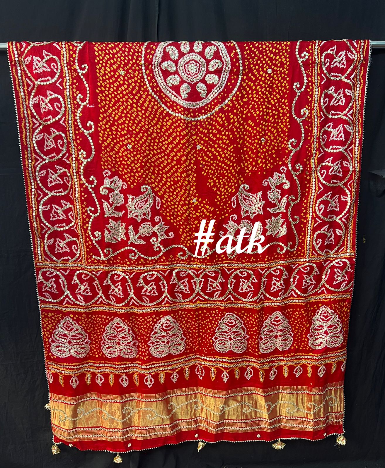 Gottapatti bandhani dupatta - Saffronfashionindia