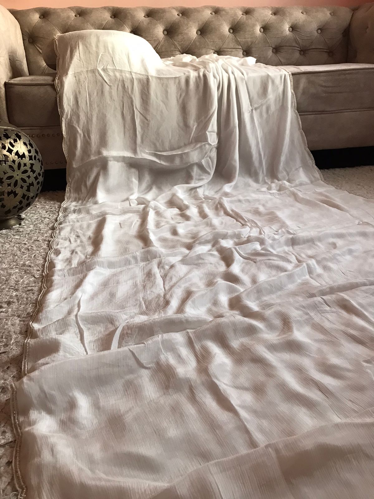 White beauty saree - Saffronfashionindia