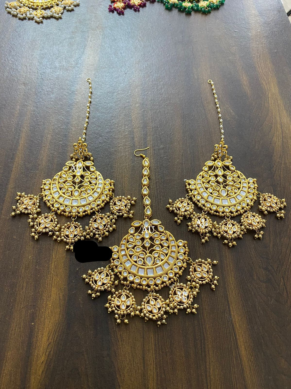 Moksh tikka set - Saffronfashionindia