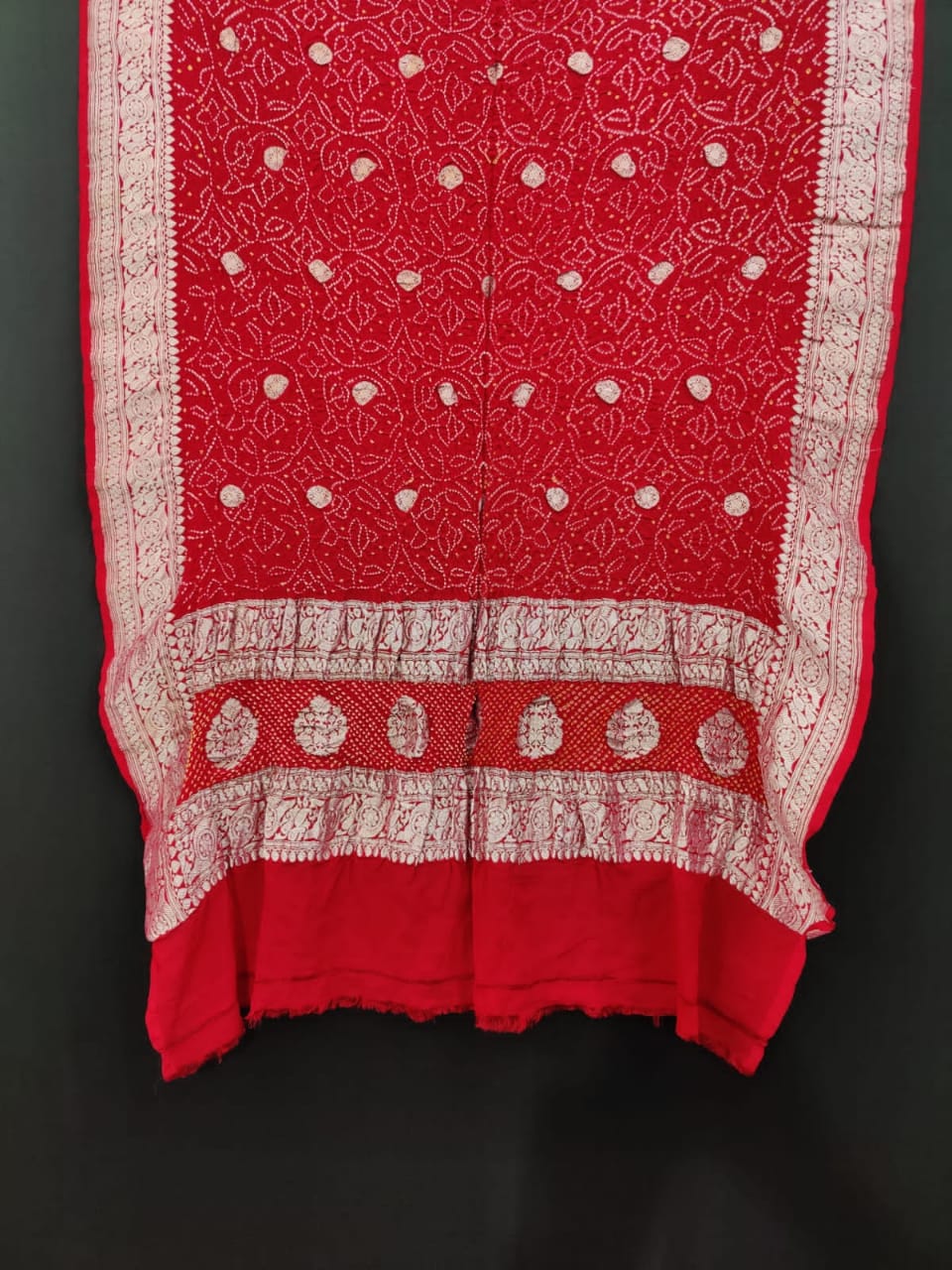 Kinisha bandhani dupatta - Saffronfashionindia