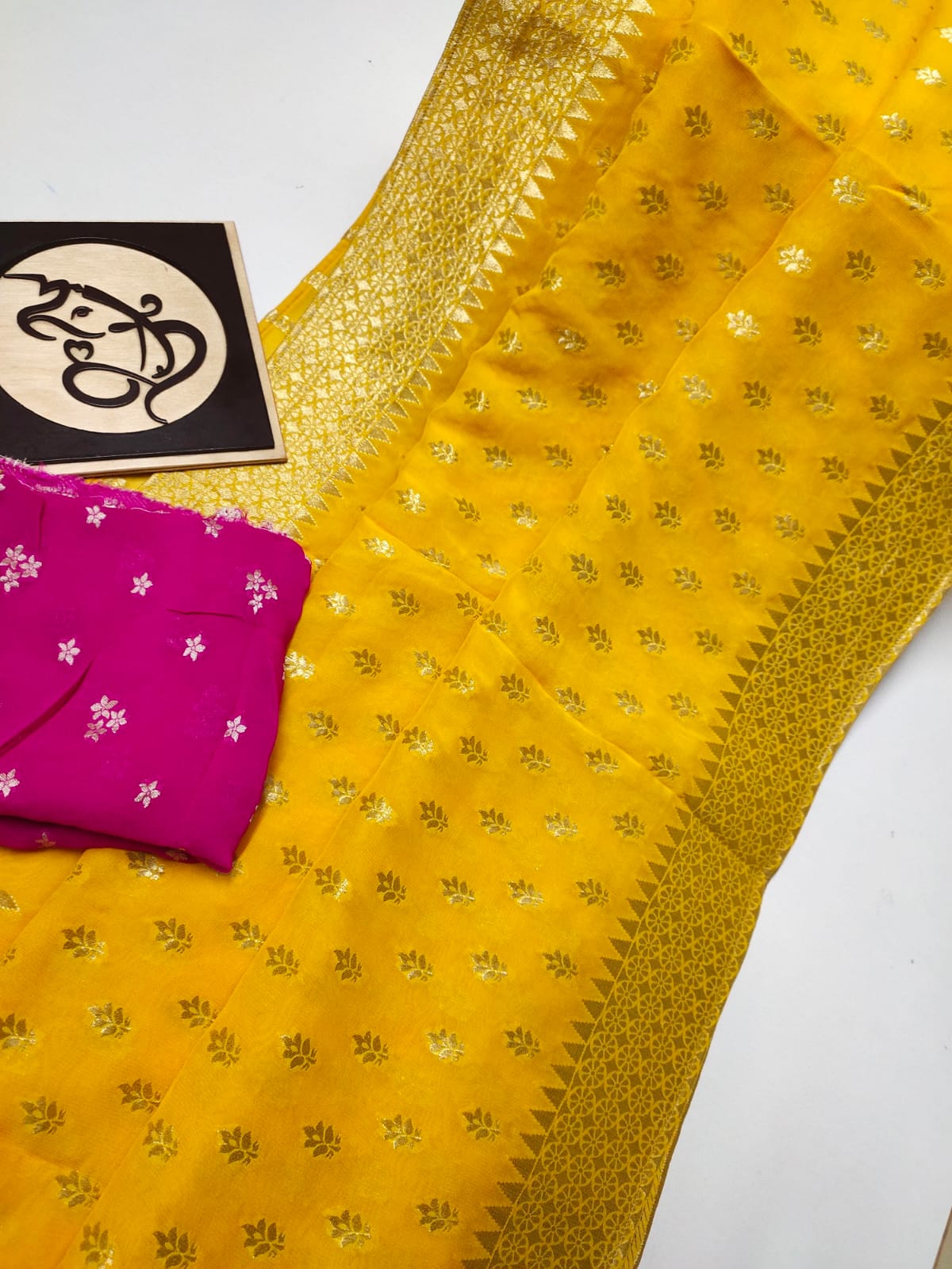 Gumnaami Meenakari gorgette saree - Saffronfashionindia