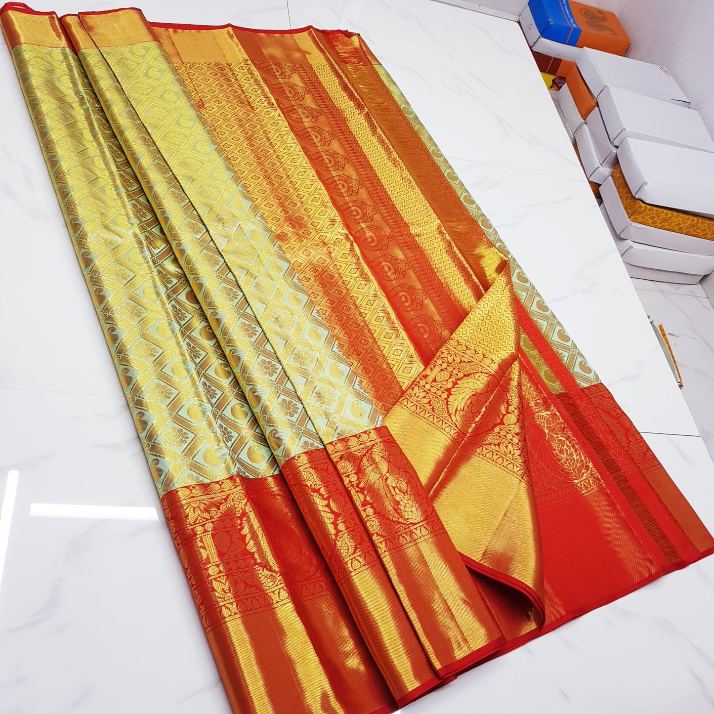 Pure silk Kanchipuram saree - Saffronfashionindia