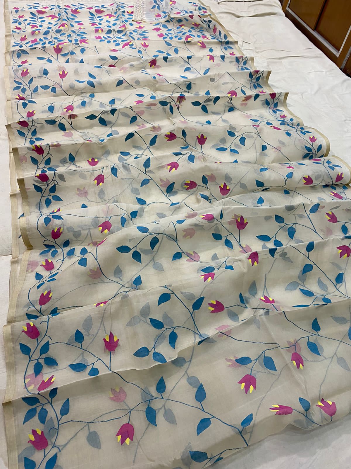 Indiana tantuj jamdani saree - Saffronfashionindia