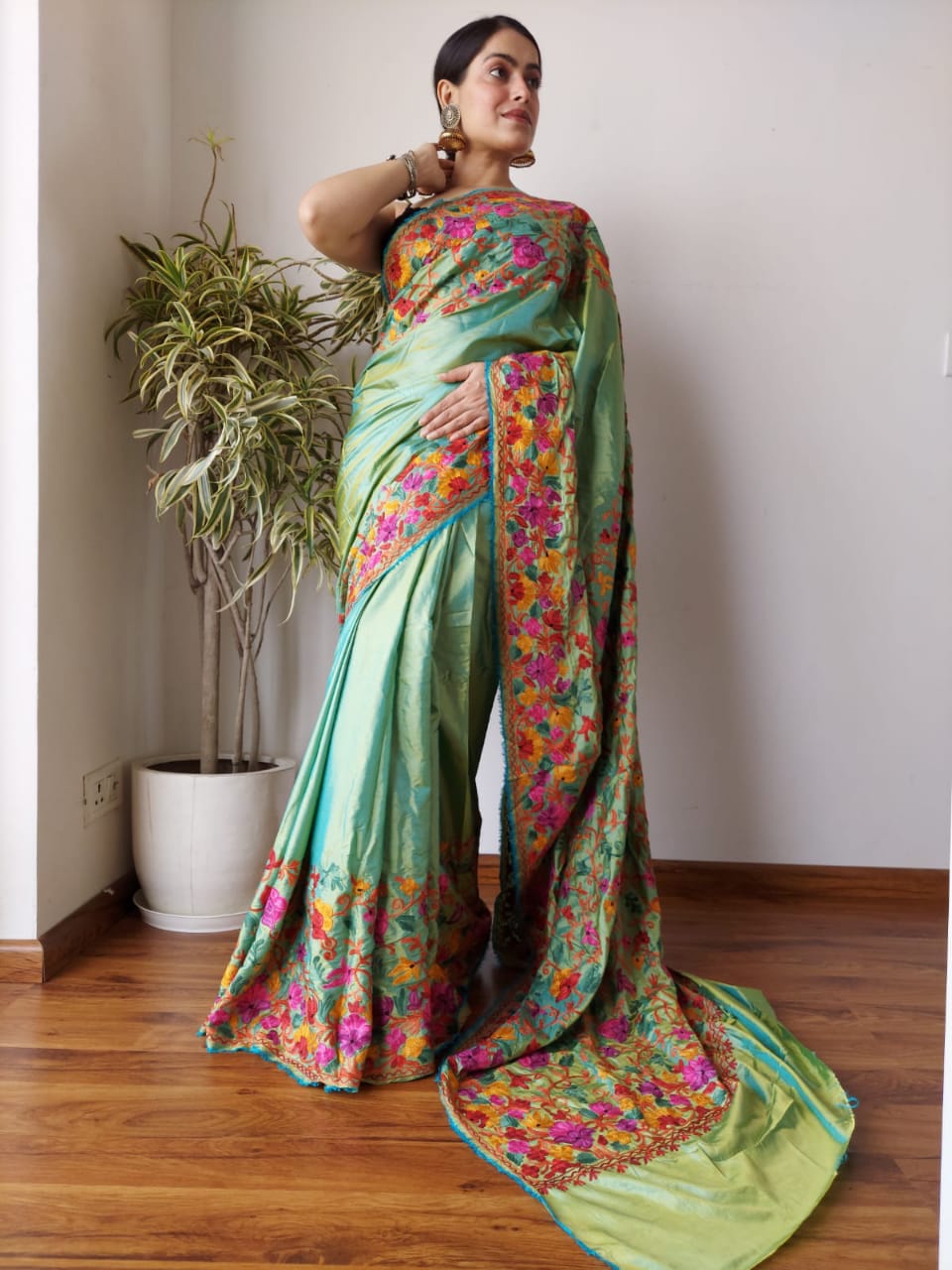 Pinata Embroideredsaree/saree/sari - Saffronfashionindia