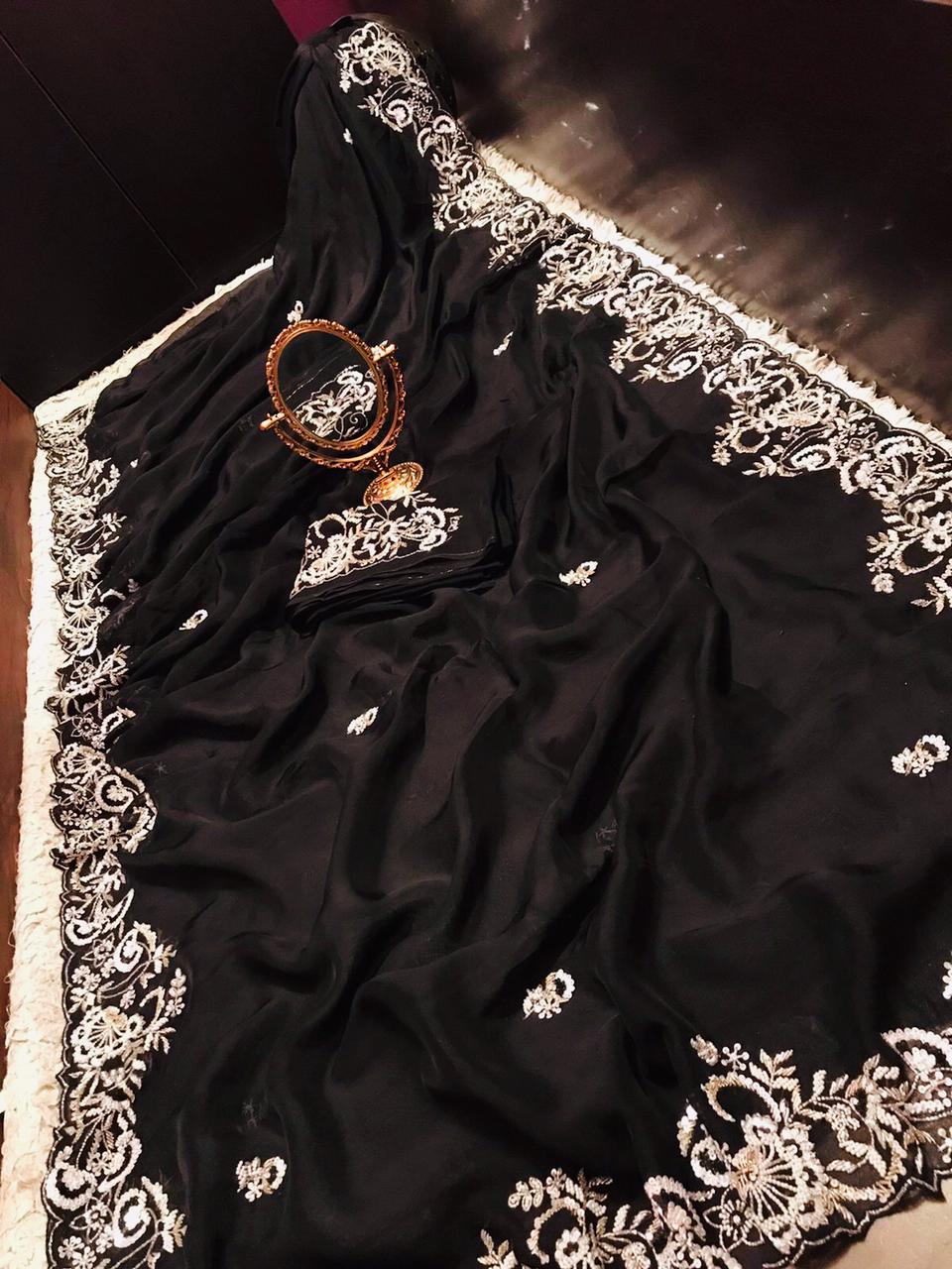 Shuvita organza posh saree - Saffronfashionindia