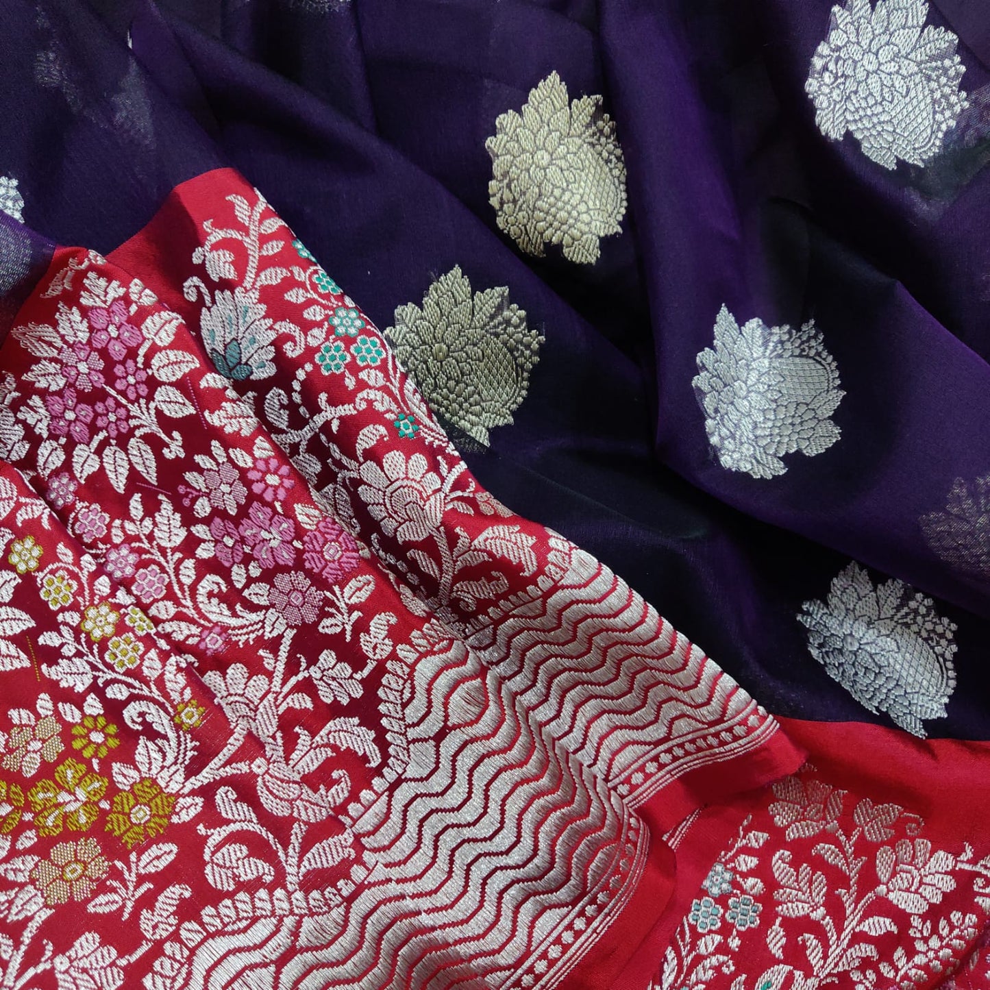 Shantana handwoven kadwa saree - Saffronfashionindia
