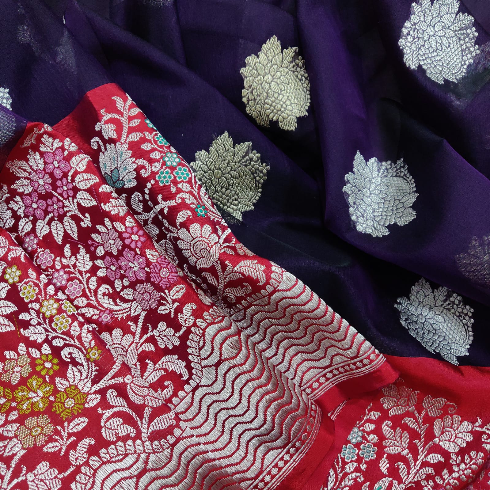 Shantana handwoven kadwa saree - Saffronfashionindia