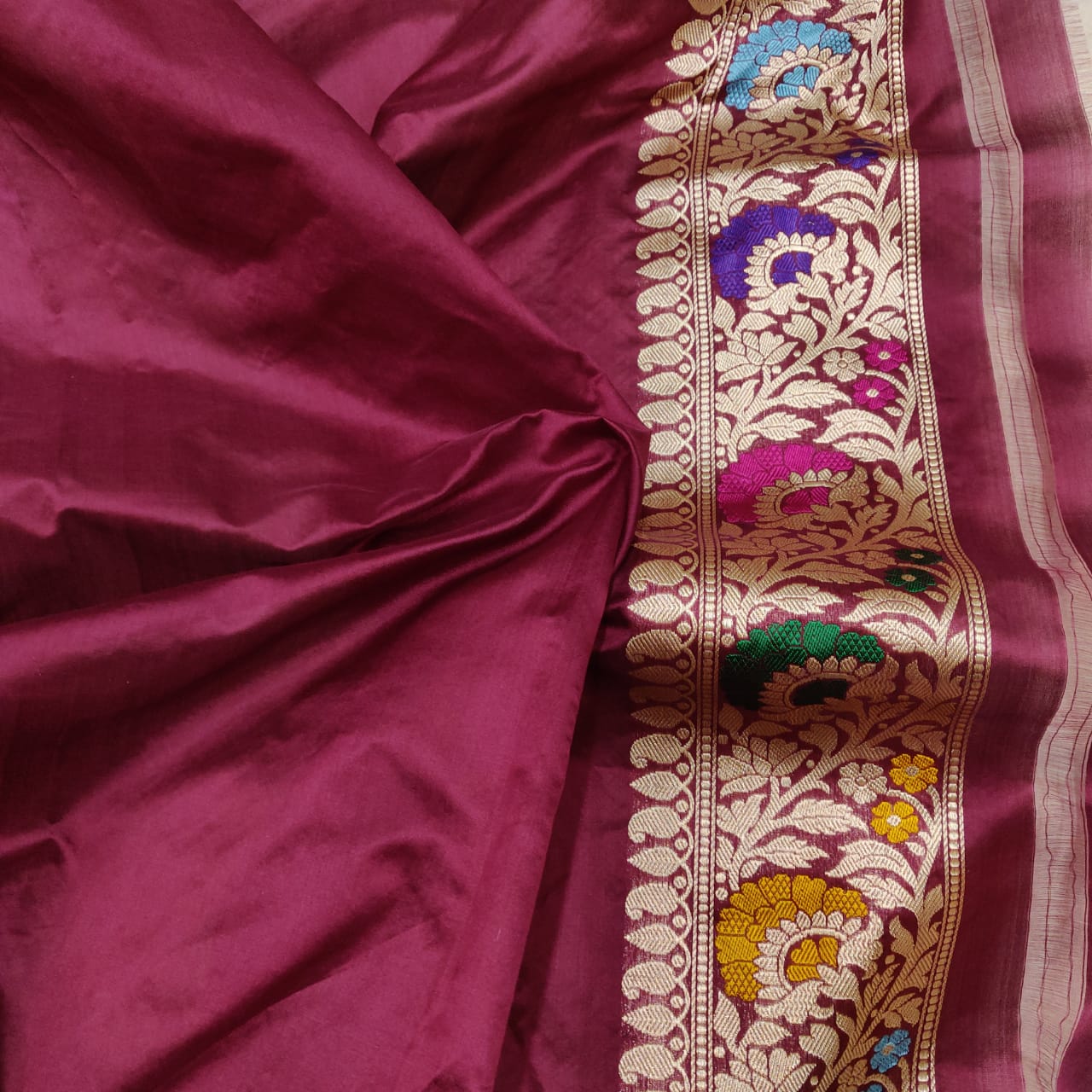Sevita kora handwoven saree - Saffronfashionindia