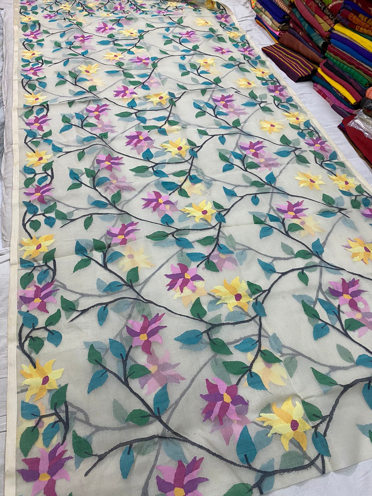 Handwoven floral jamdani saree - Saffronfashionindia