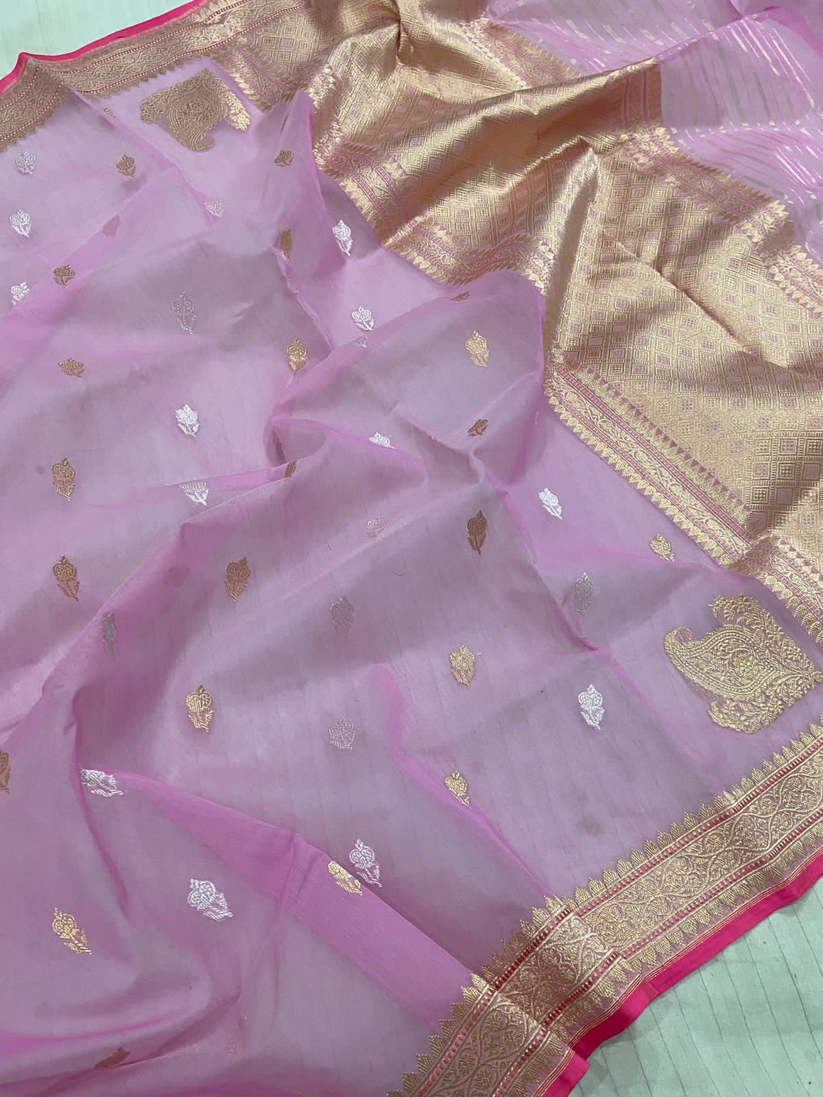 Menika banarsi kora saree - Saffronfashionindia