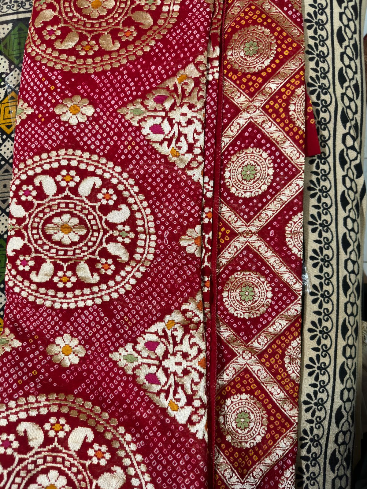 Pure Banarsi Meenakari saree - Saffronfashionindia