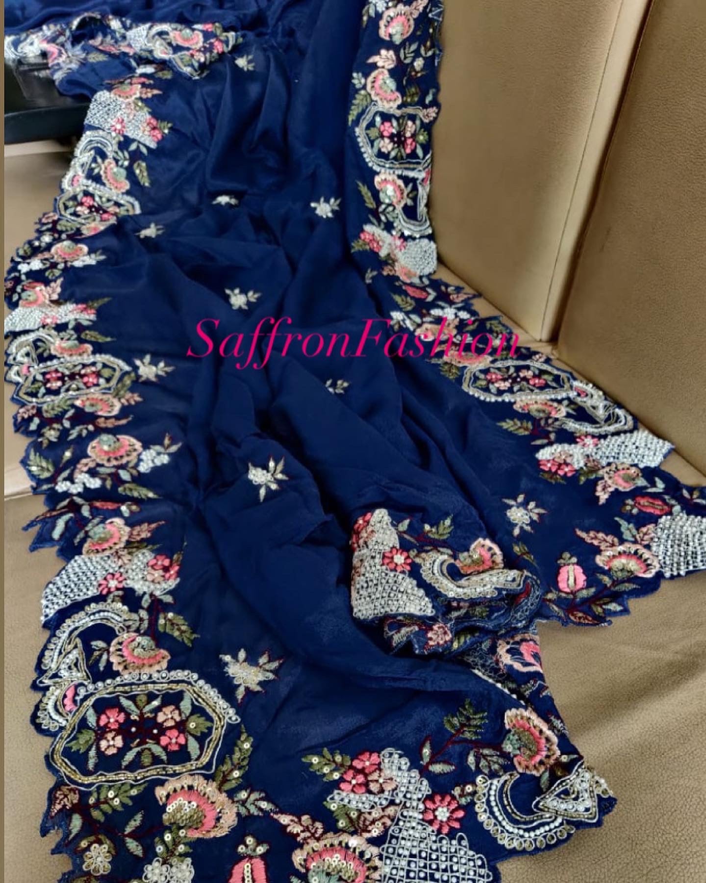 Elegant royal saree - Saffronfashionindia