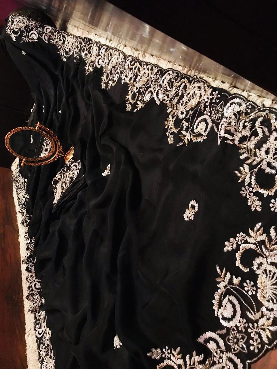 Shuvita organza posh saree - Saffronfashionindia