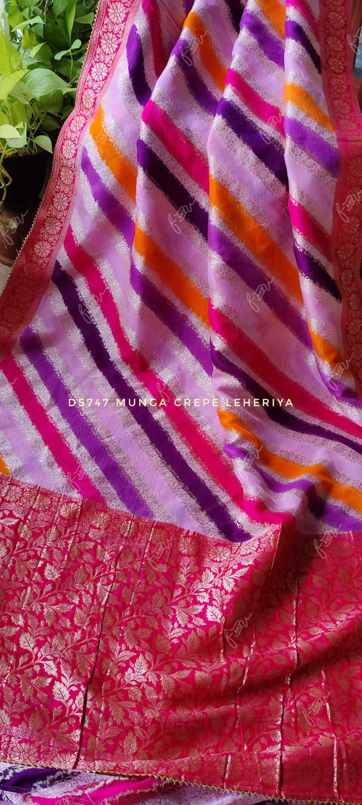 Festival Lehariya munga saree - Saffronfashionindia