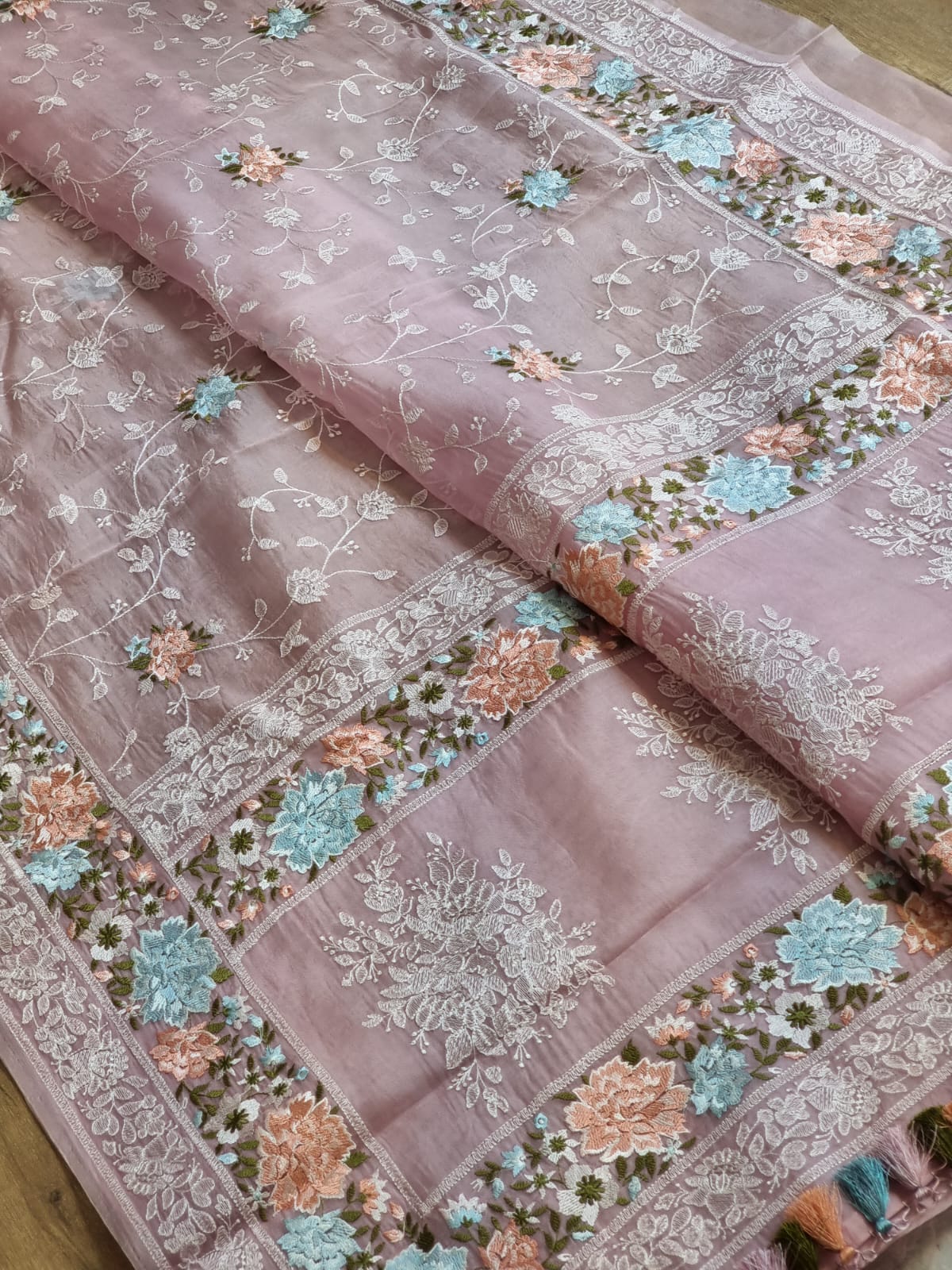 Lili organza saree - Saffronfashionindia