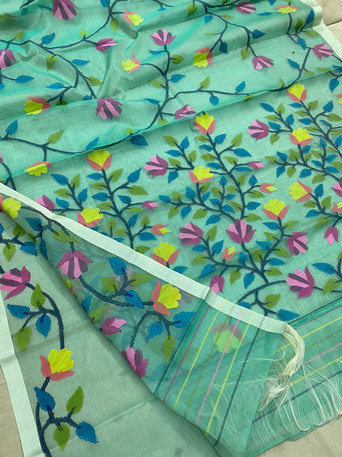 Seinika tantuj jamdani saree - Saffronfashionindia