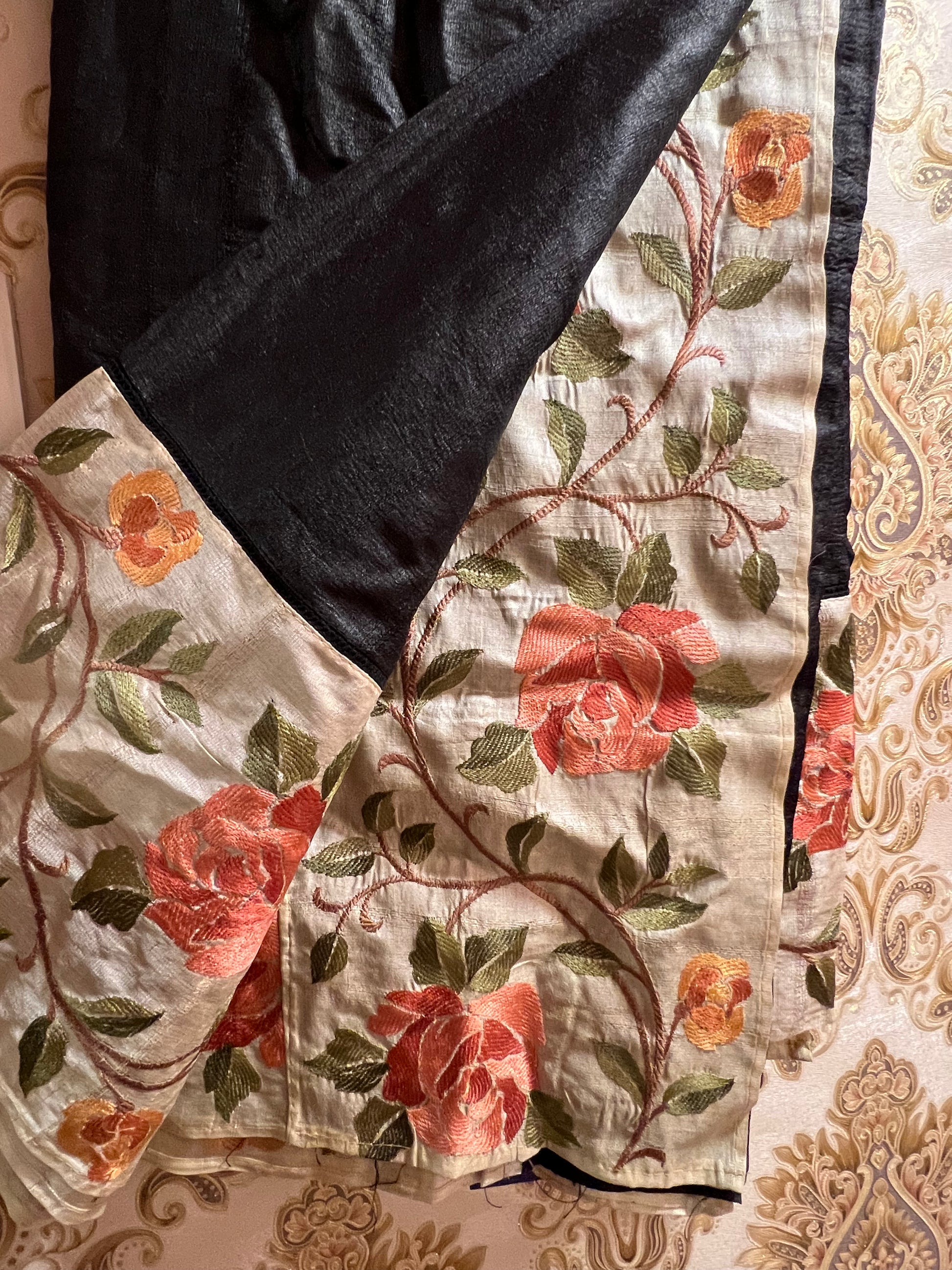 Rinisha tussar saree handloom saree Indian saree blouse - Saffronfashionindia