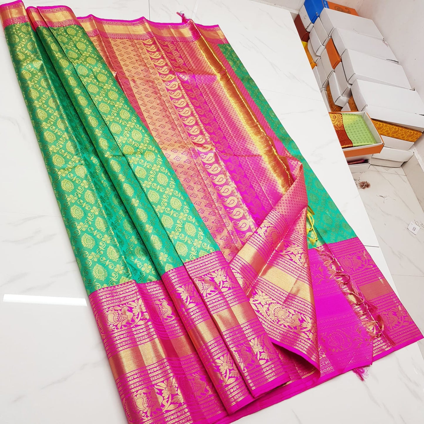 Pure silk Kanchipuram saree - Saffronfashionindia