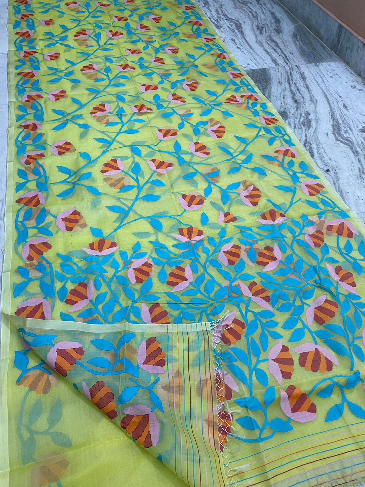 Irvika tantuj jamdani saree - Saffronfashionindia