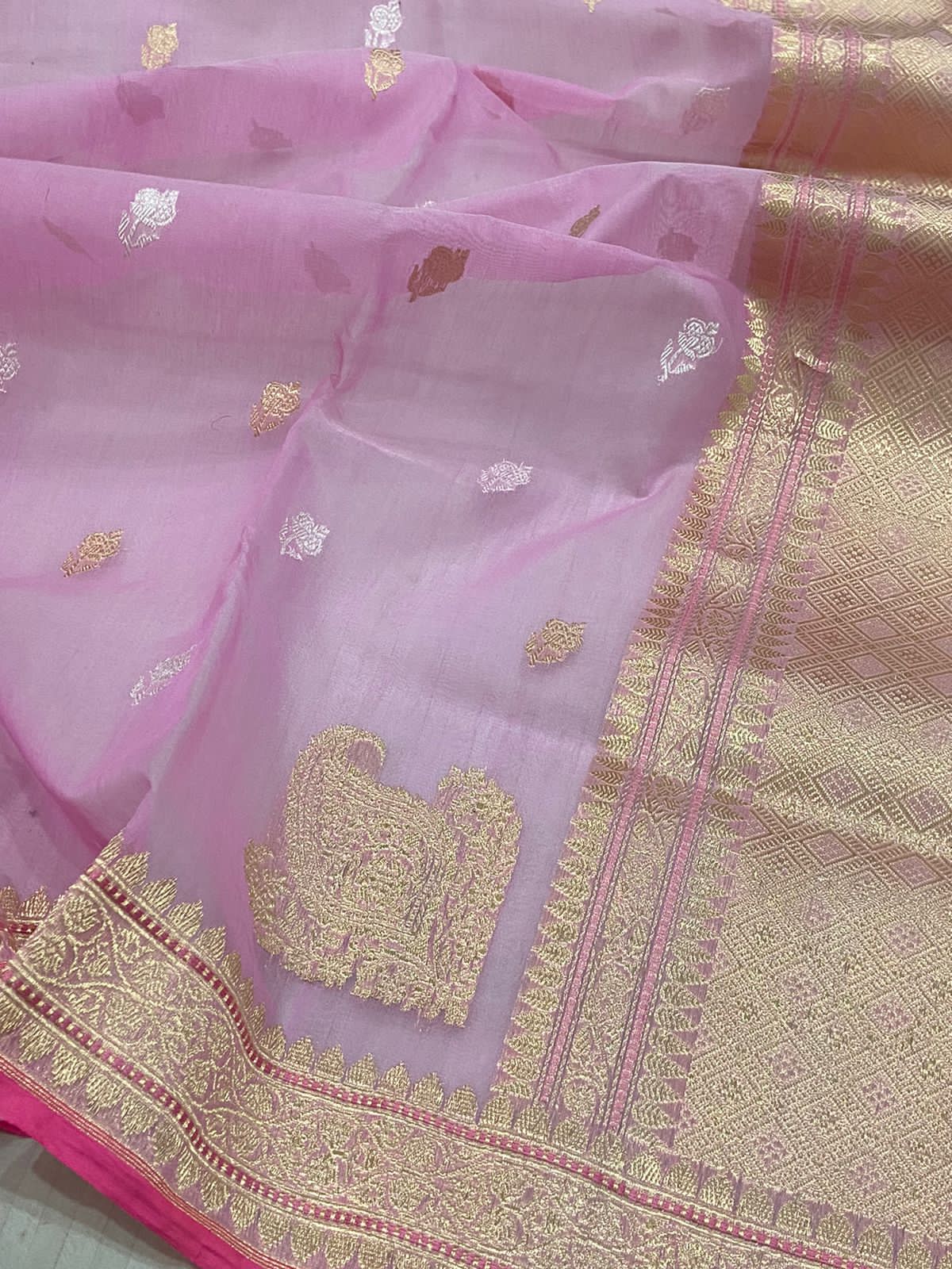 Menika banarsi kora saree - Saffronfashionindia