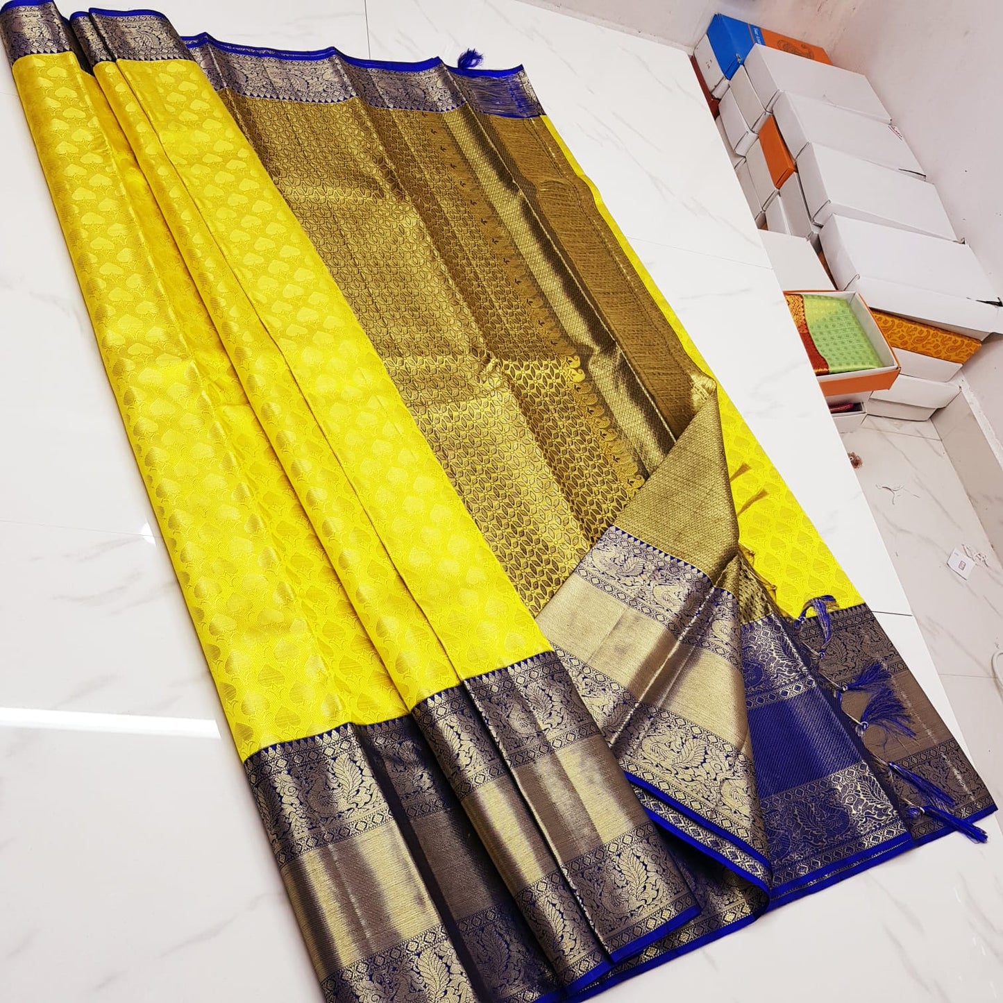 Pure silk Kanchipuram saree - Saffronfashionindia