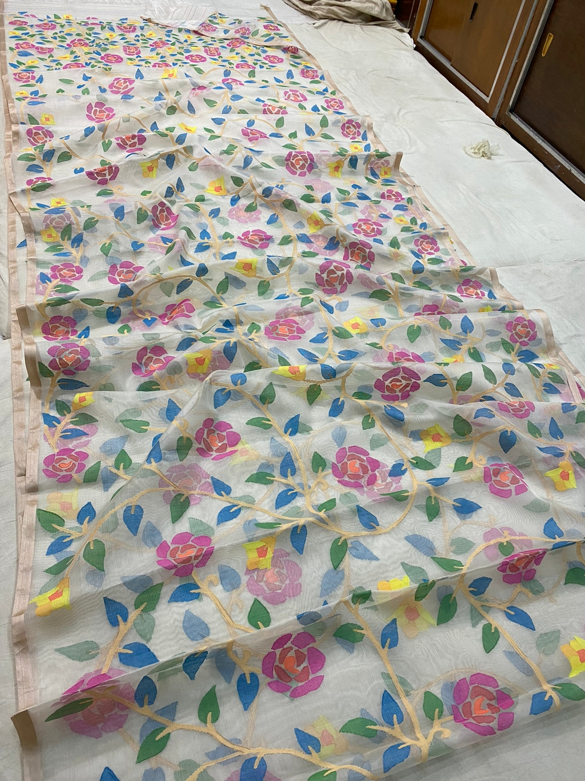 Jinava handwoven jamdani saree - Saffronfashionindia