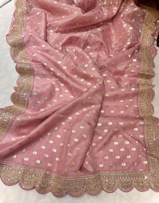 Scalloped weaving beautiful saree - Saffronfashionindia