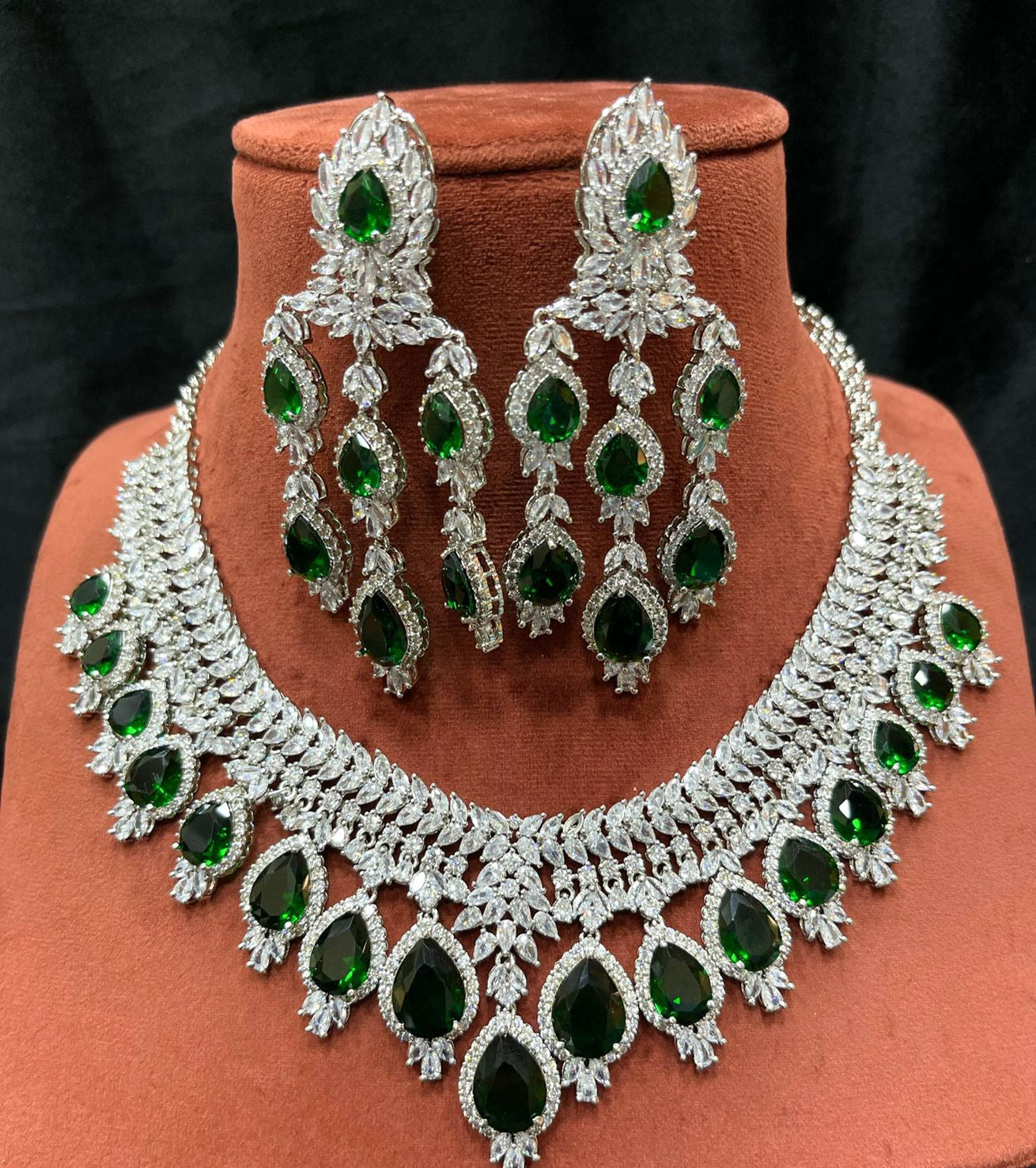 Alaima Necklace set - Saffronfashionindia