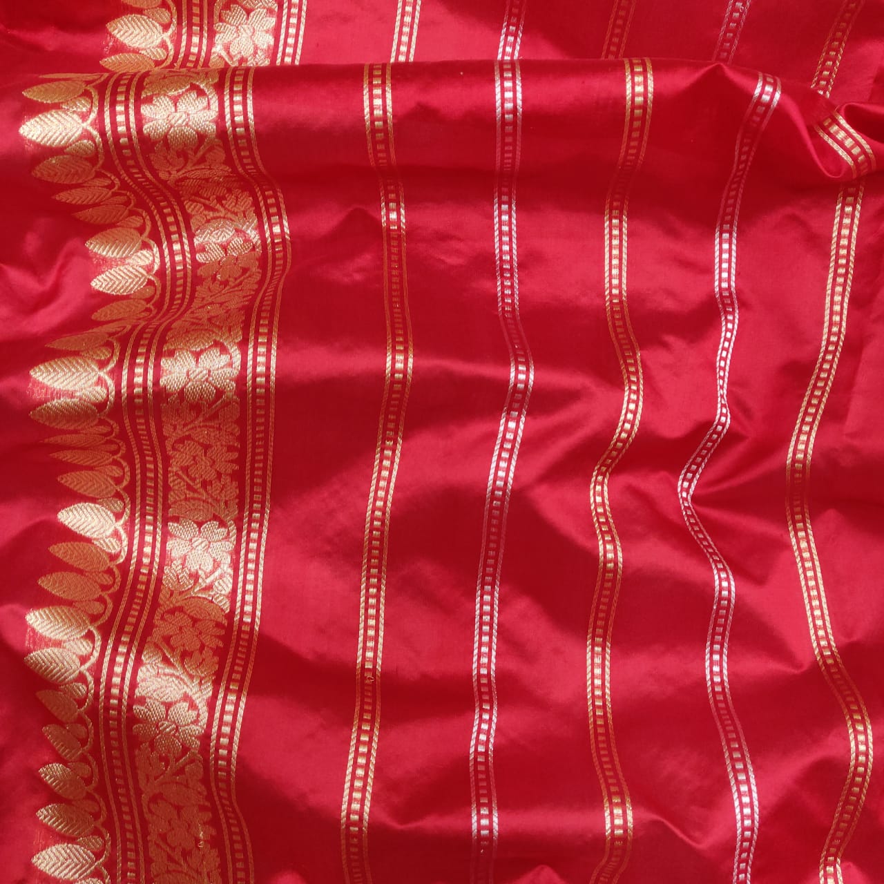 Pavish kora handwoven saree - Saffronfashionindia