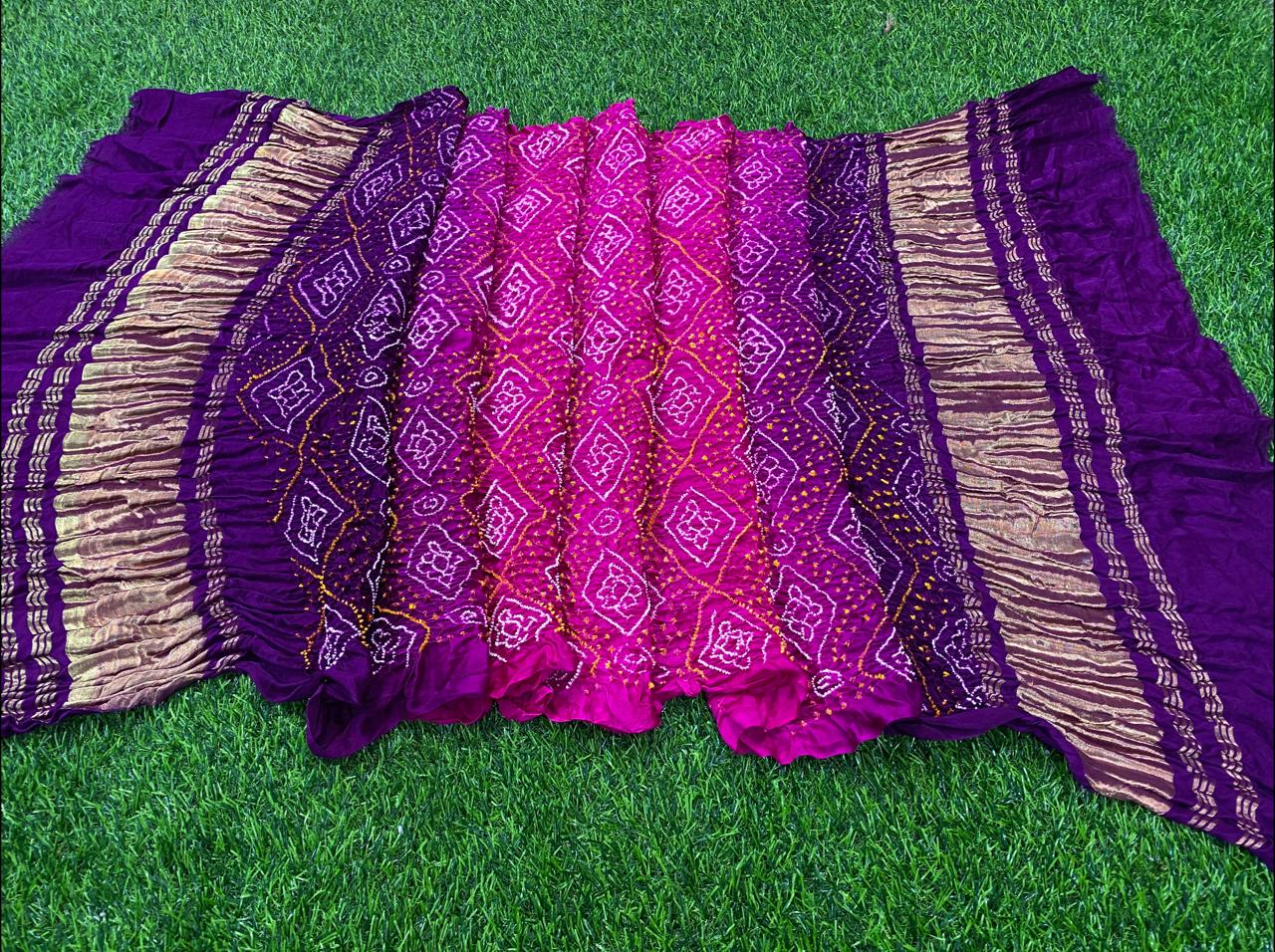 Gazing silk Bandhani dupatta - Saffronfashionindia